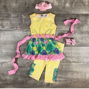 Ann Loren girls boutique tunic top & Capri set